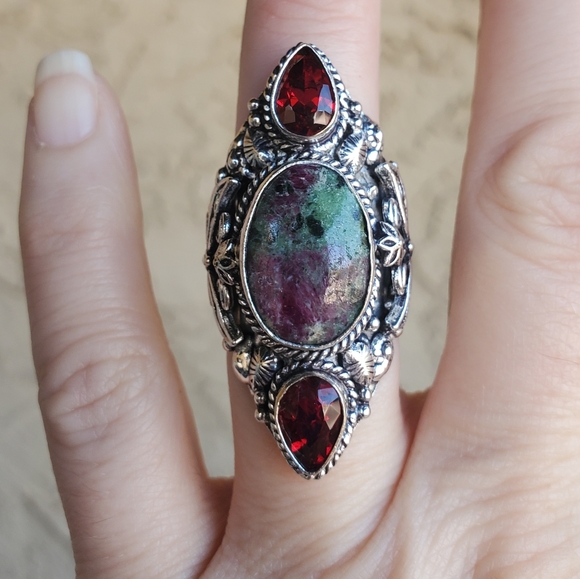 New Ruby in Zoisite and Garnet 925 Silver Butterfly Statement Ring. - Picture 14 of 16
